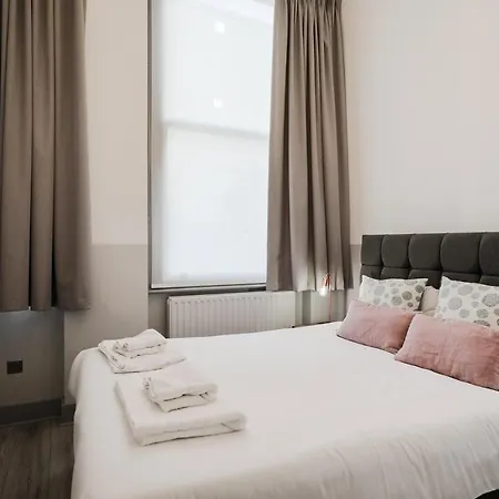 Modern Kensington Apartments London Exterior photo