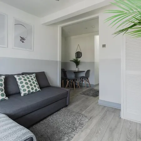 Modern Kensington Apartments London Exterior photo