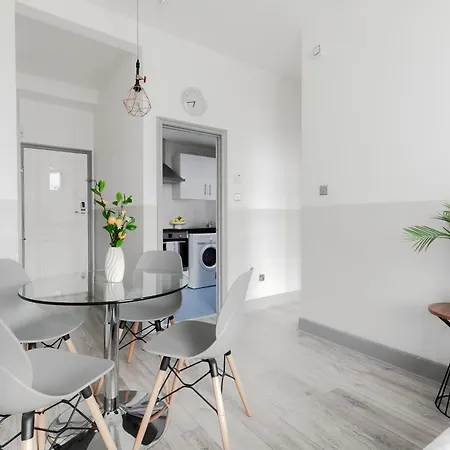 Modern Kensington Apartments London Exterior photo