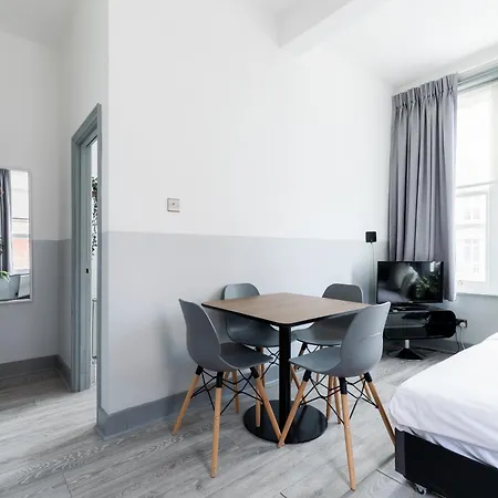 Modern Kensington Apartments London Exterior photo