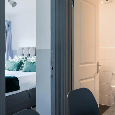 Modern Kensington Apartments London Exterior photo