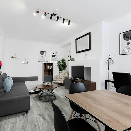 Modern Kensington Apartments London Exterior photo