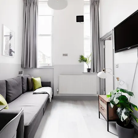 Modern Kensington Apartments London Exterior photo