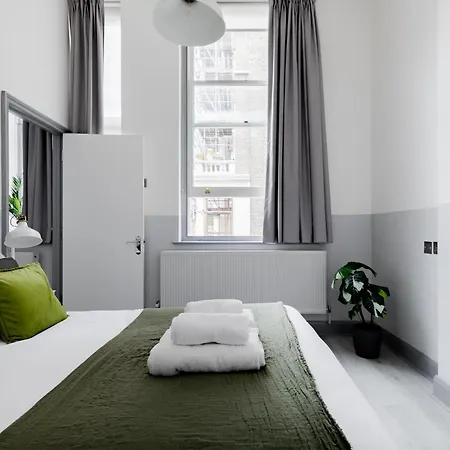 Modern Kensington Apartments London Exterior photo