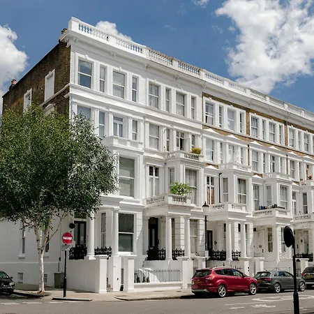 Modern Kensington Apartments London Exterior photo